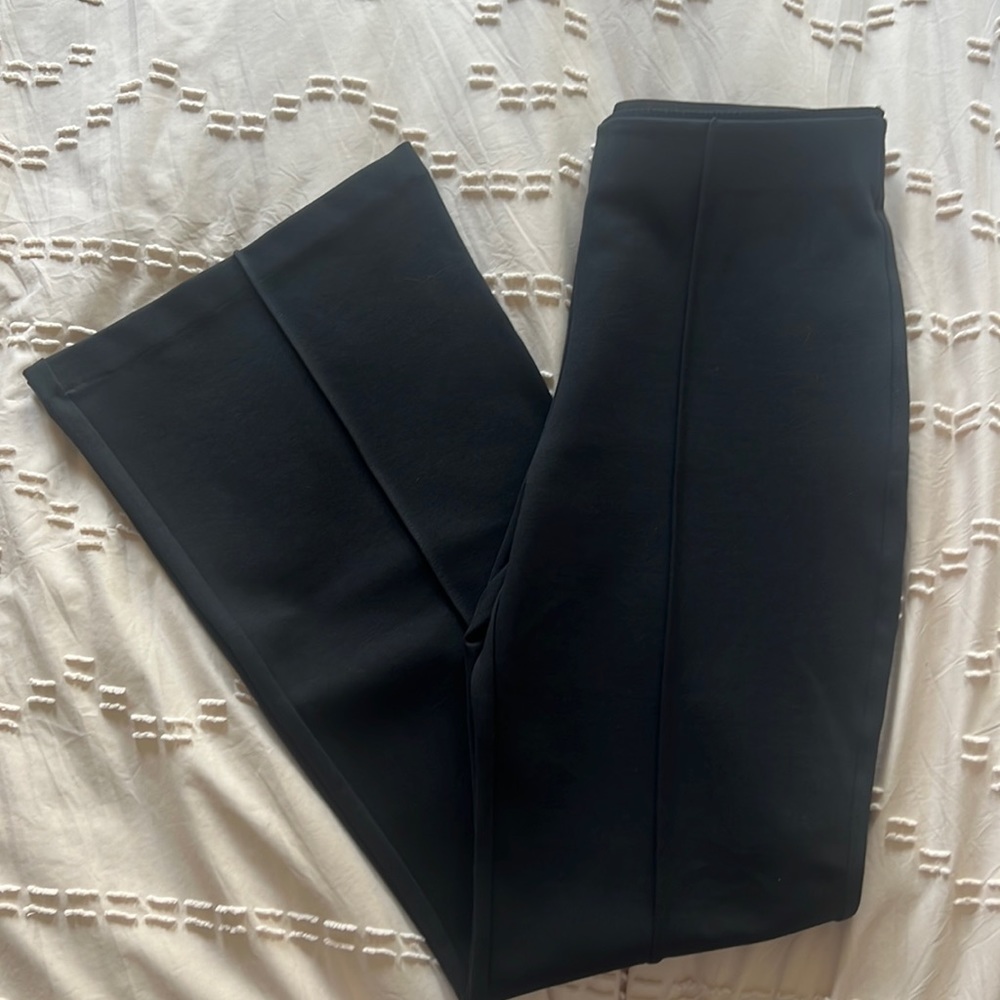 Banana Republic High Rise Flare pull on pants